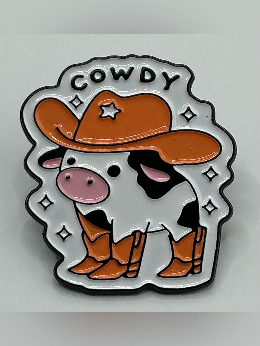ENAMEL LAPEL PIN COWDY HOLSTEIN COW WITH BOOTS AND HAT